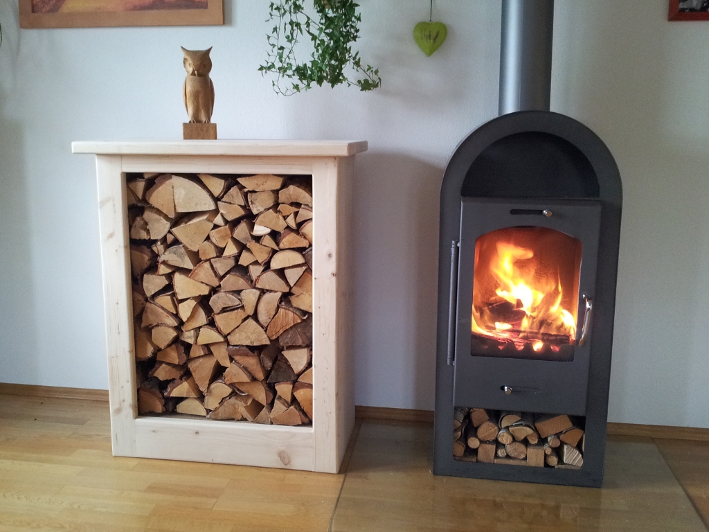 Brennholzlager und Verarbeitung